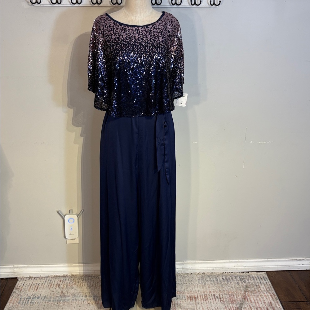 Gabby & Skye Capelet sequined Jumpsuit Size 16 NWT